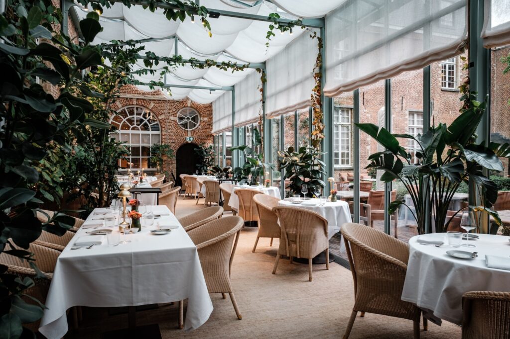 Easy fine dining at Henrys bistro in Botanic Sanctuary Antwerp